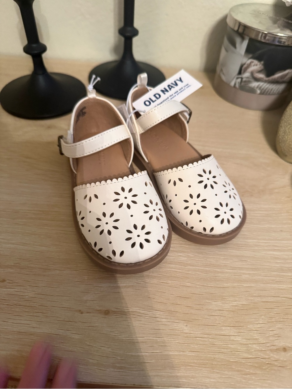 Old Navy Cream Laser-Cut Mary Jane Dress Shoes for Kids
